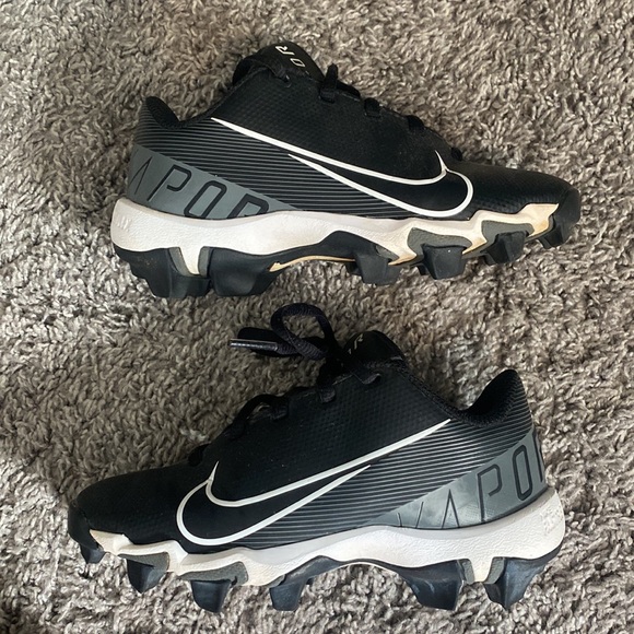 Nike Vapor Ultrafly 31 cleats - Picture 3 of 5